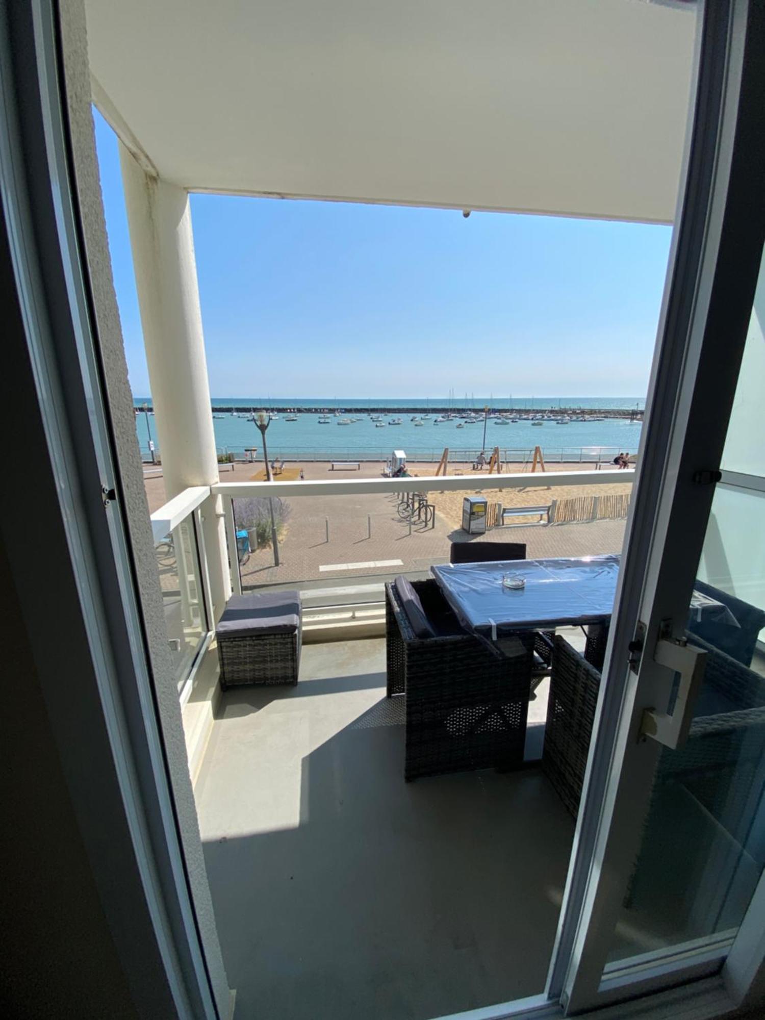 Appartement Vue Sur Mer Et Le Port جارد سور مير المظهر الخارجي الصورة